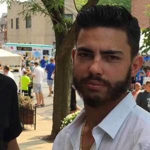 Meet your Posher, Rayjo